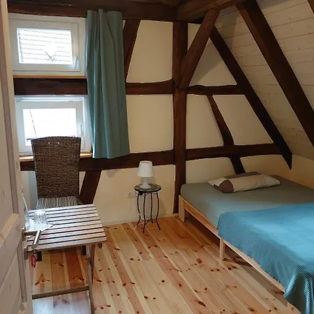 Gemuetliche Gaestezimmer In Einem Neu Sanierten Fachwerkhaus Заксенхайм Экстерьер фото