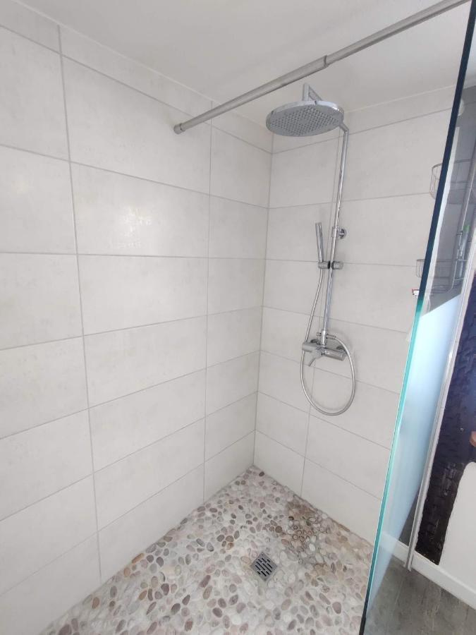 Gemuetliche Gaestezimmer In Einem Neu Sanierten Fachwerkhaus * Заксенхайм